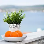 Quiet Bay Getaway Mona 5 7 And 8 * Ražanj
