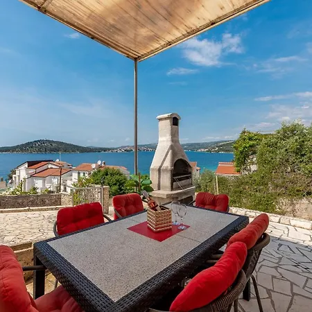 民宿 Quiet Bay Getaway Apt Mona 5 7 And 8 Ražanj