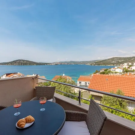 Quiet Bay Getaway Mona 5 7 And 8 Alloggio in famiglia