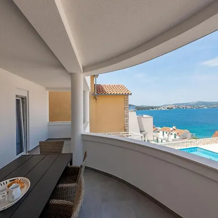 Mona Δωμάτια σε οικογενειακή κατοικία *