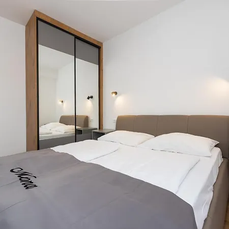 Quiet Bay Getaway Apt Mona 5 7 And 8 民宿 *