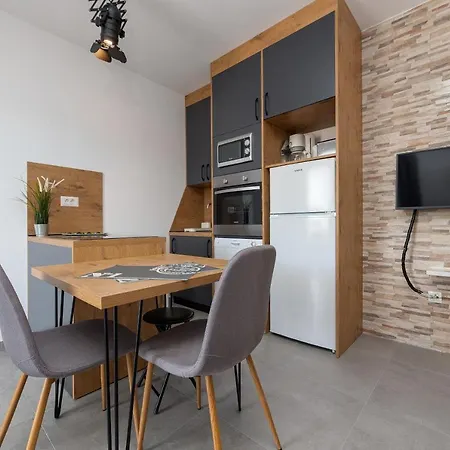 Quiet Bay Getaway Apt Mona 5 7 And 8 *