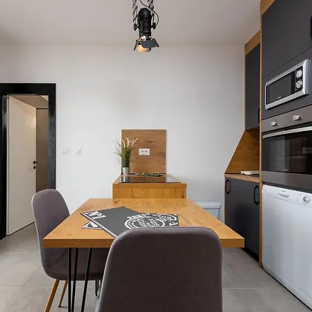 Quiet Bay Getaway Apt Mona 5 7 And 8 *