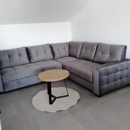 Mona Homestay