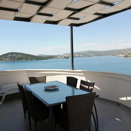 Privatunterkunft Quiet Bay Getaway Apt Mona 5 7 And 8