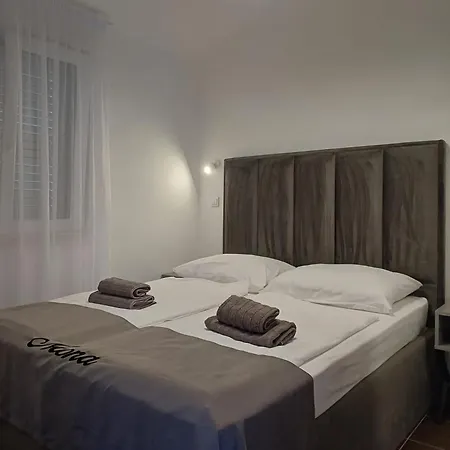 Homestay Mona