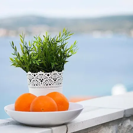 Quiet Bay Getaway Apt Mona 5 7 And 8 * Ražanj