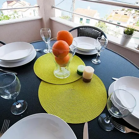 Quiet Bay Getaway Apt Mona 5 7 And 8