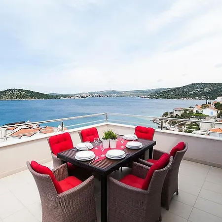 Quiet Bay Getaway Apt Mona 5 7 And 8