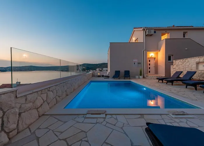 Quiet Bay Getaway Apt Mona 5 7 And 8