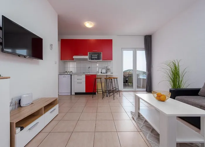 Quiet Bay Getaway Apt Mona 5 7 And 8