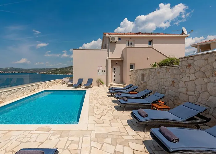 Alloggio in famiglia Quiet Bay Getaway Mona 5 7 And 8 Ražanj