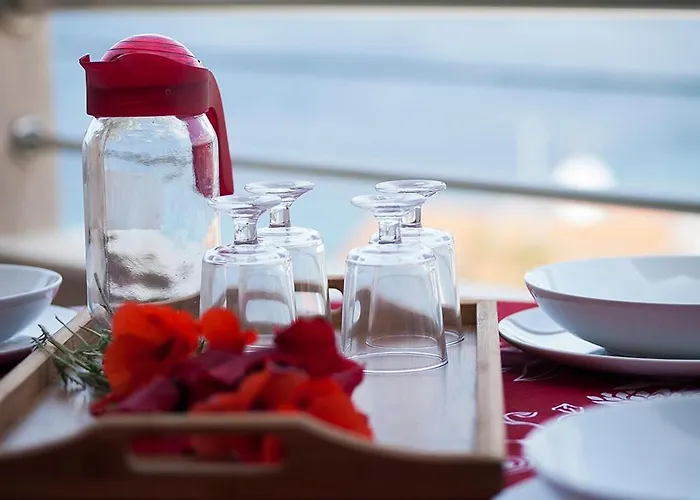 Quiet Bay Getaway Apt Mona 5 7 And 8 Razanj