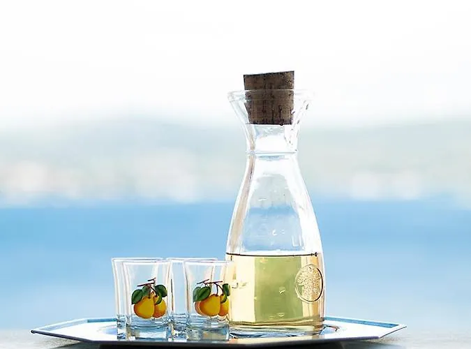 Homestay Quiet Bay Getaway Apt Mona 5 7 And 8